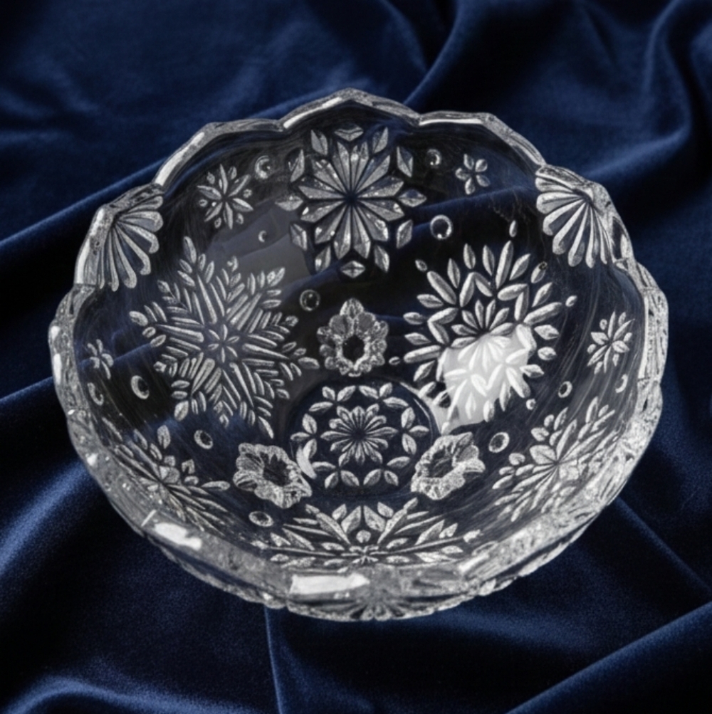 Vintage Mikasa 6" Footed Crystal Snowflake Bowl